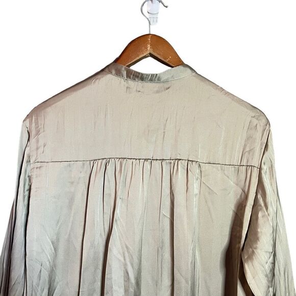 3 for $30! Zara biege satin 1/4 button top - Picture 9 of 9